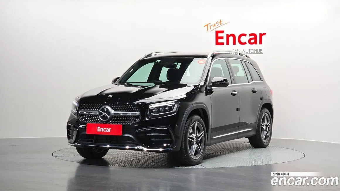 Mercedes-Benz GLB-Class — фото 1