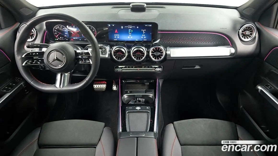 Mercedes-Benz GLB-Class — фото 10