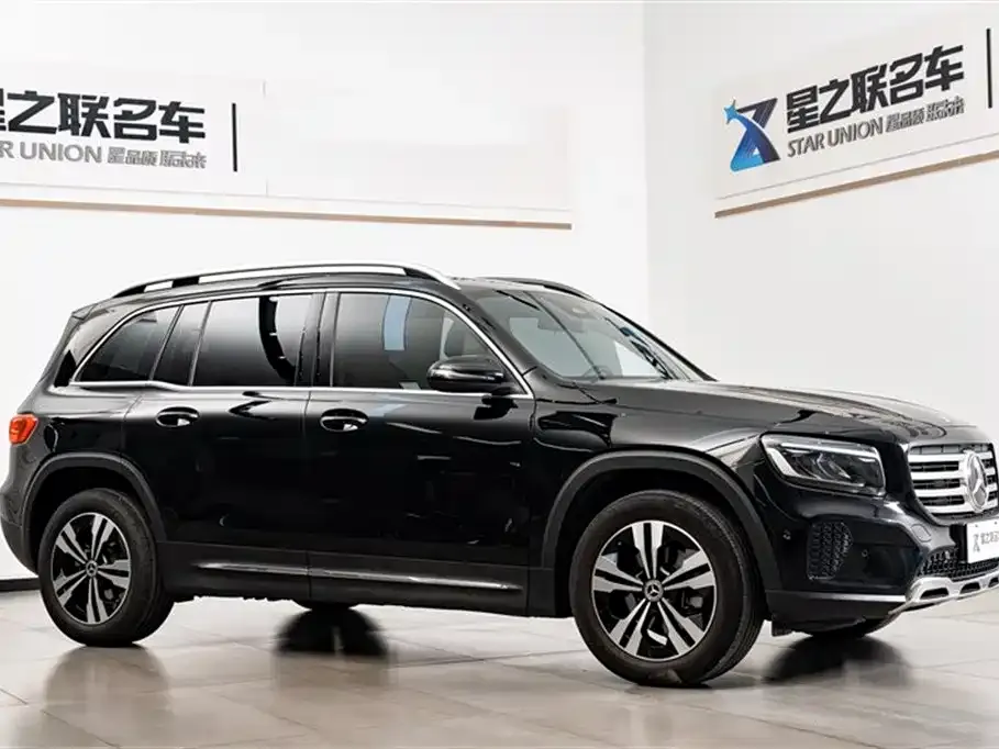 Mercedes-Benz GLB — фото 10