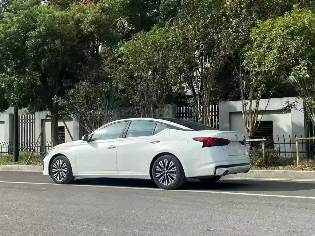 Nissan Teana — фото 4