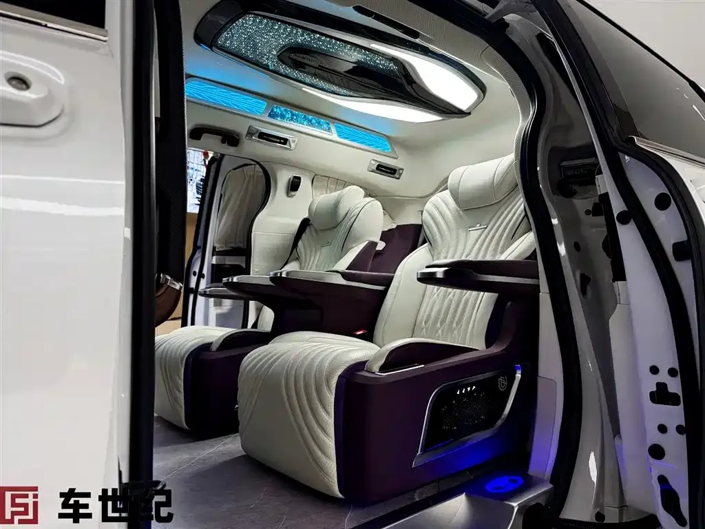 Toyota Sienna — фото 10