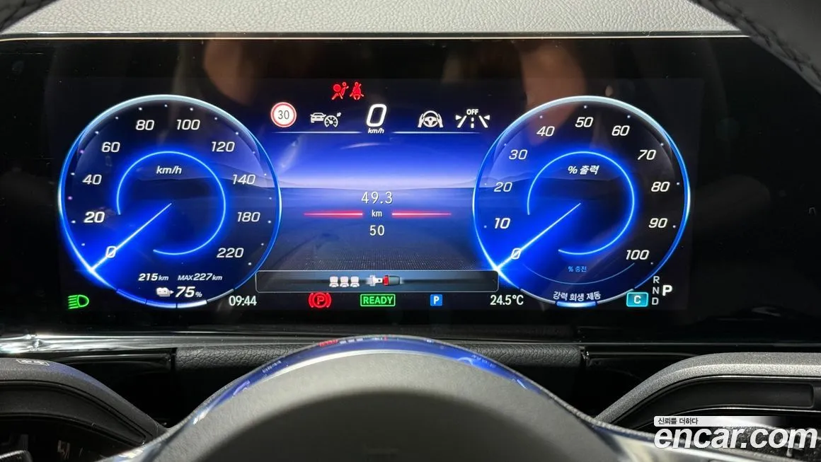Mercedes-Benz EQA — фото 10