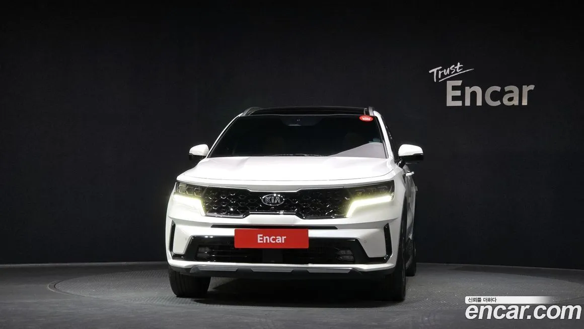 Kia Sorento — фото 7