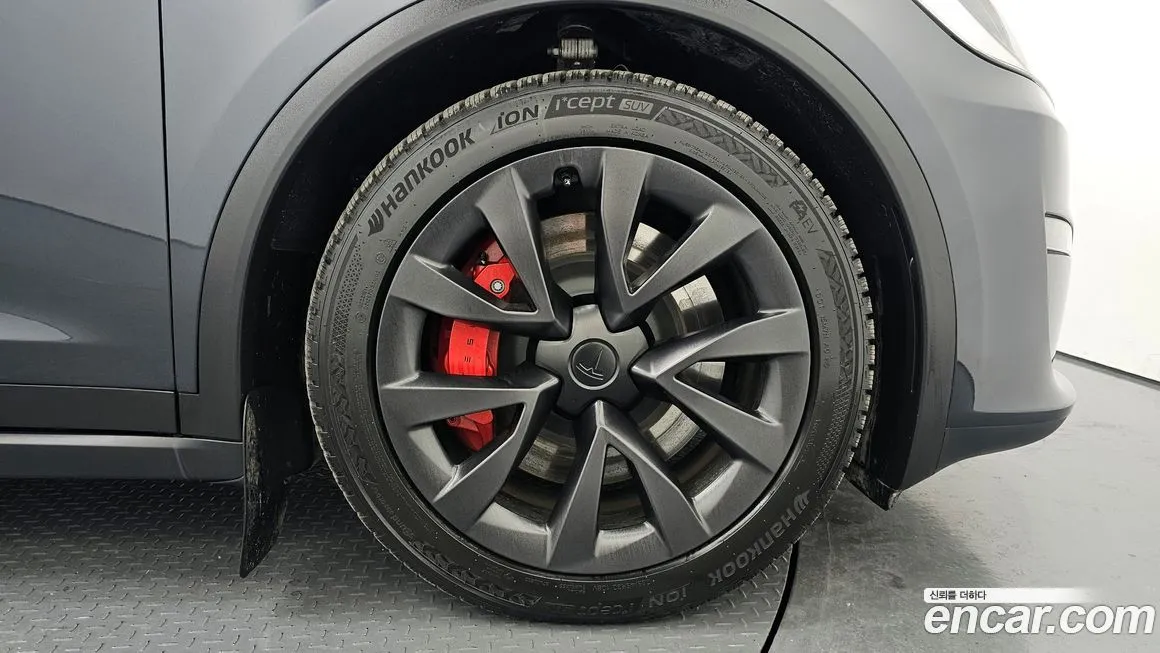 Tesla Model X — фото 9