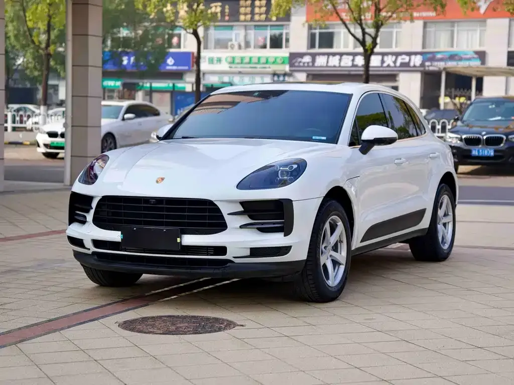 Porsche Macan — фото 1