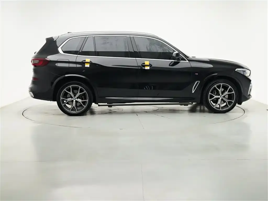 BMW X5 — фото 9