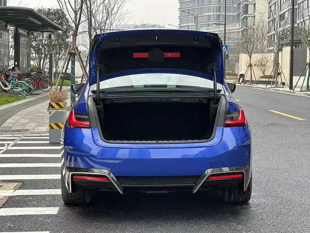 BMW i3 — фото 8