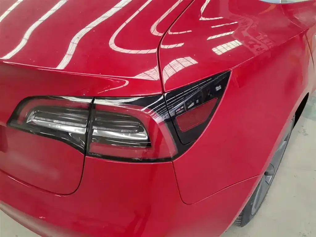 Tesla Model 3 — фото 6