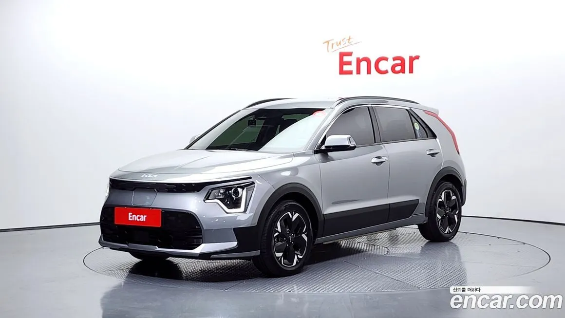 Kia Niro — фото 1