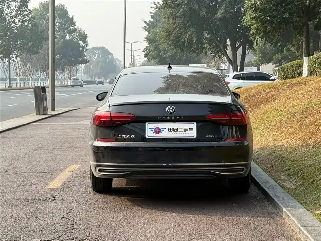 Volkswagen Passat New Energy — фото 7