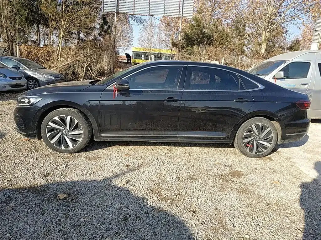 Volkswagen Passat — фото 5