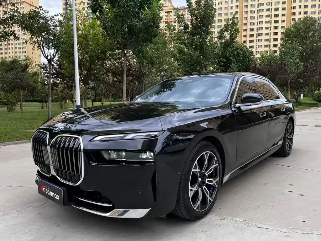 BMW 7 Series — фото 2