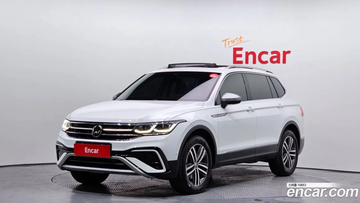 Volkswagen Tiguan — фото 1