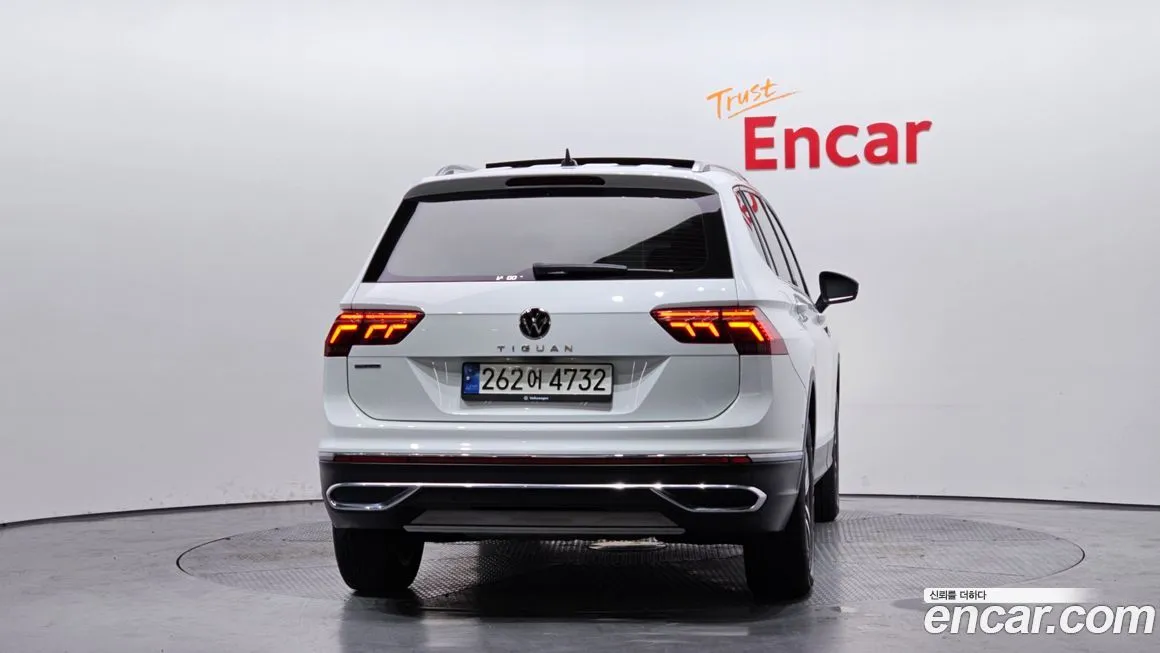 Volkswagen Tiguan — фото 4