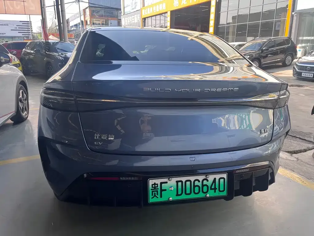 BYD Seal — фото 7