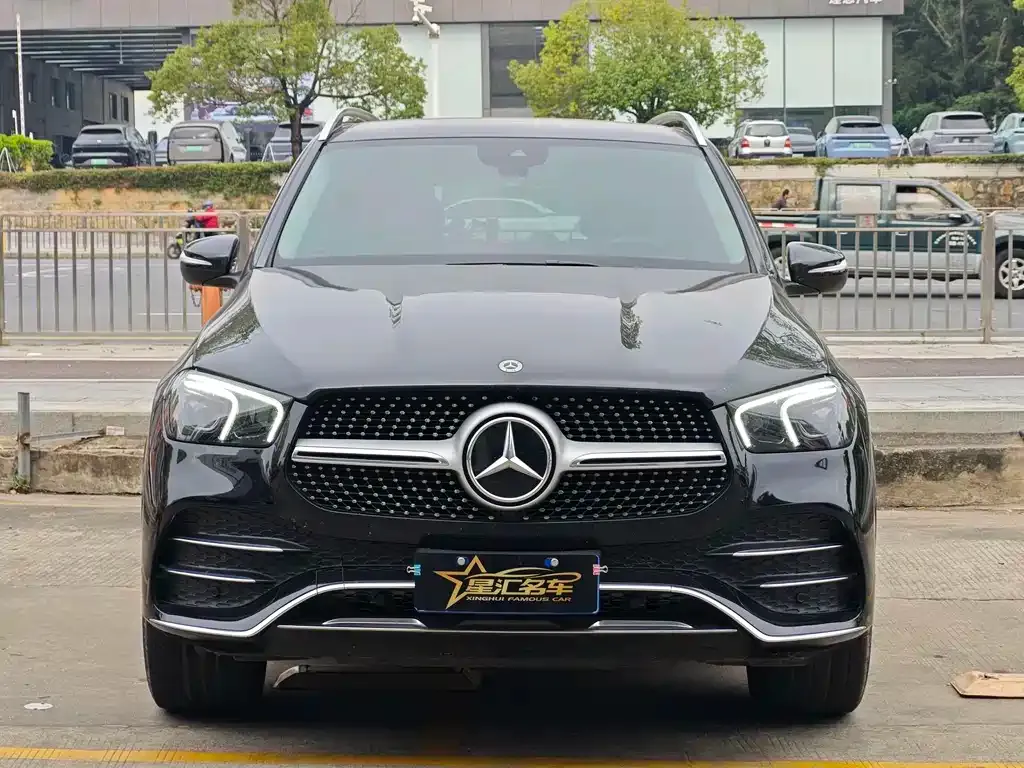 Mercedes-Benz GLE — фото 1