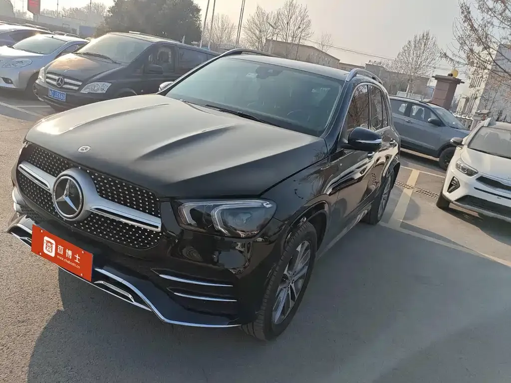 Mercedes-Benz GLE — фото 1