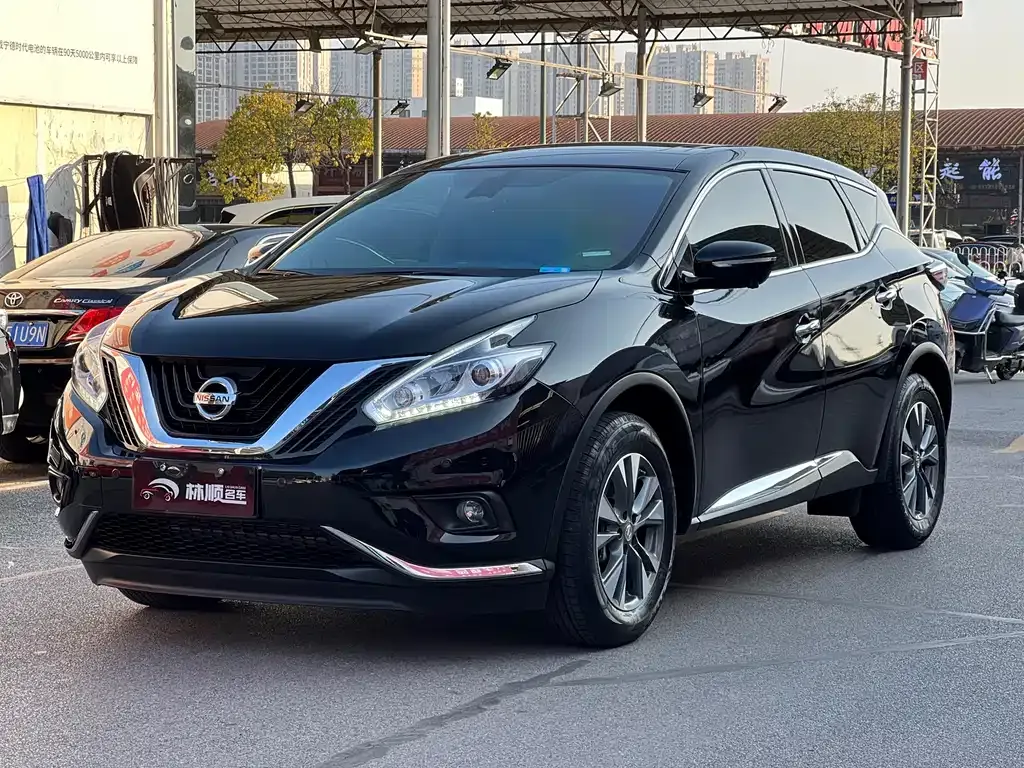 Nissan Murano — фото 1