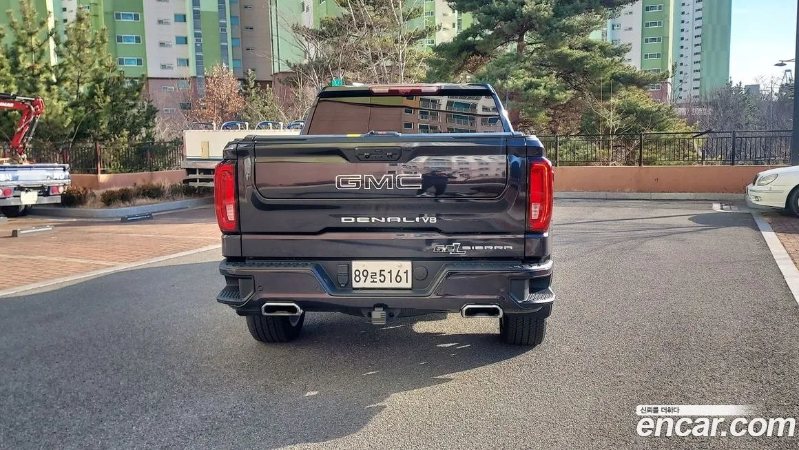 GMC Sierra — фото 9