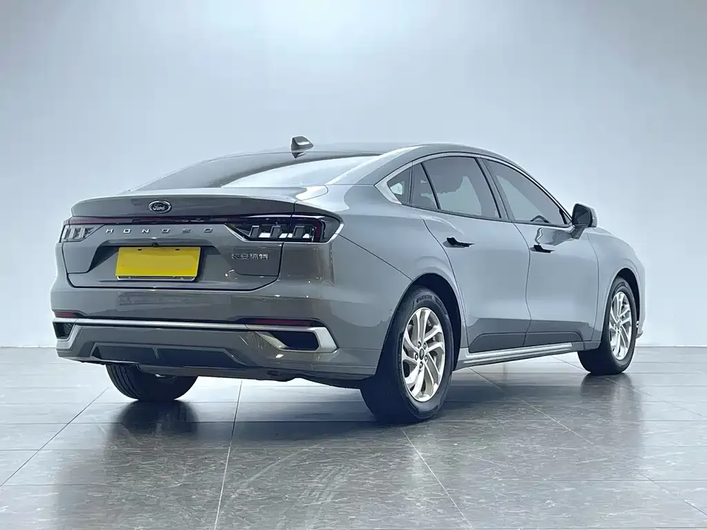 Ford Mondeo — фото 4