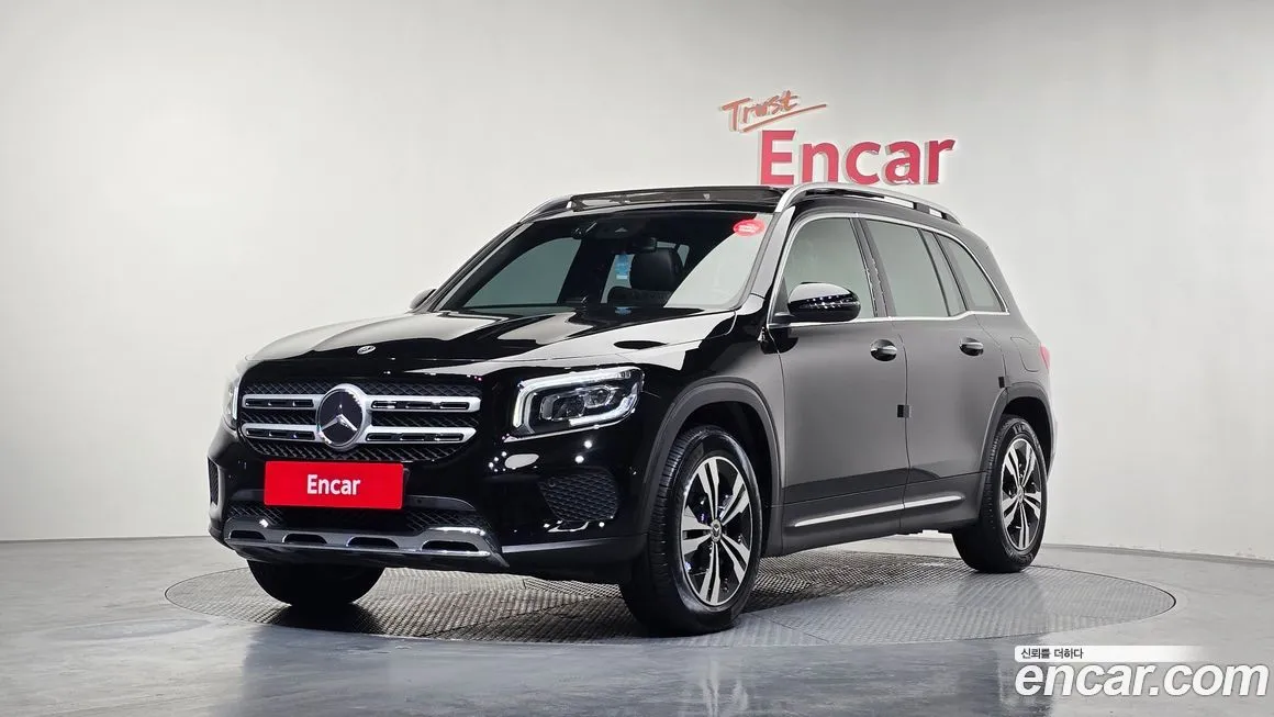 Mercedes-Benz GLB-Class — фото 1