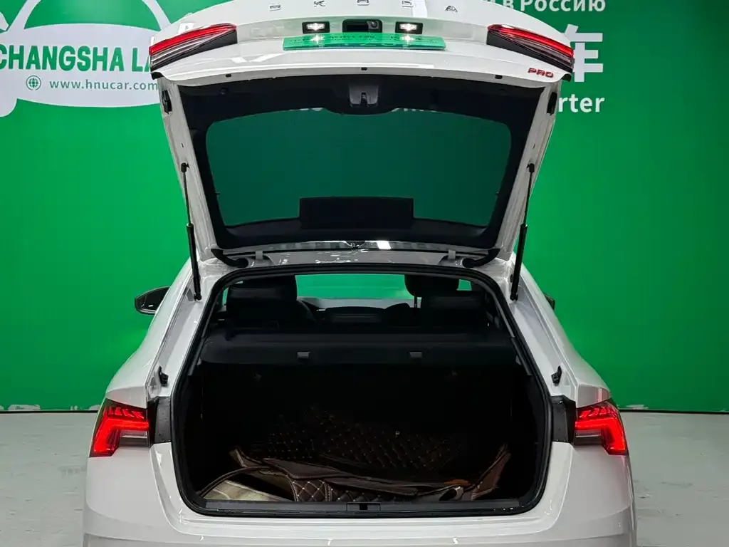 Skoda Octavia — фото 5