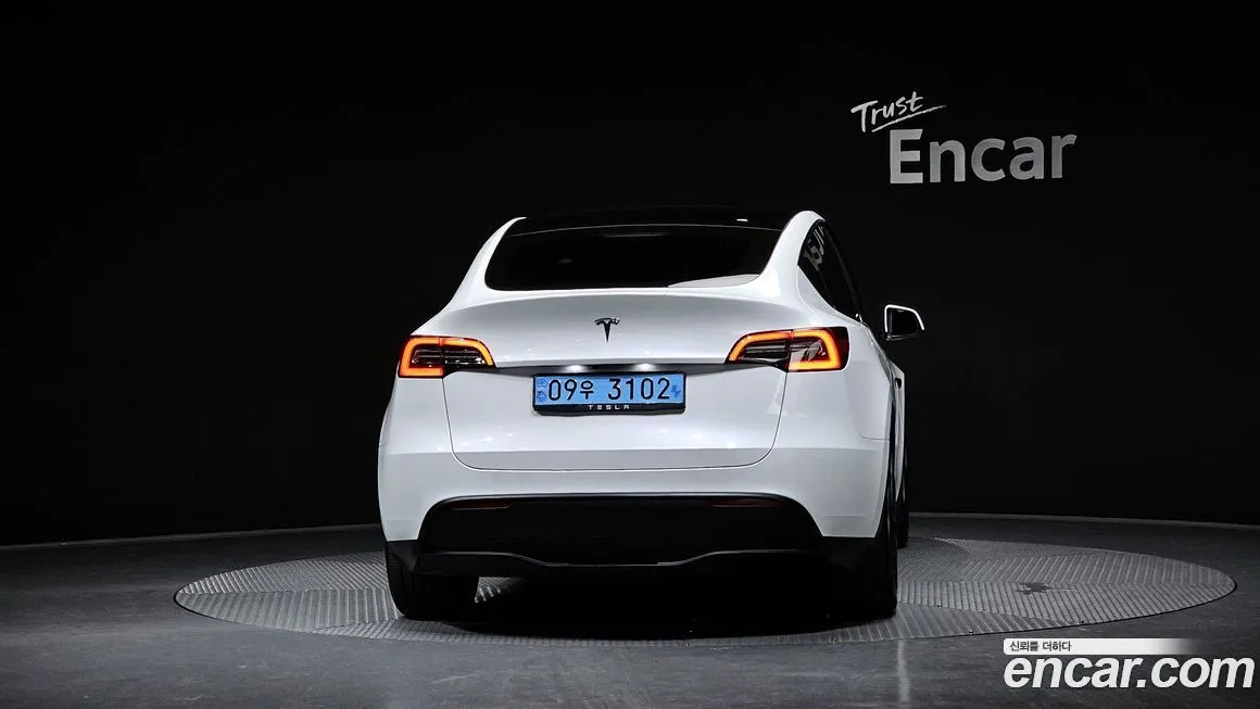 Tesla Model Y — фото 7