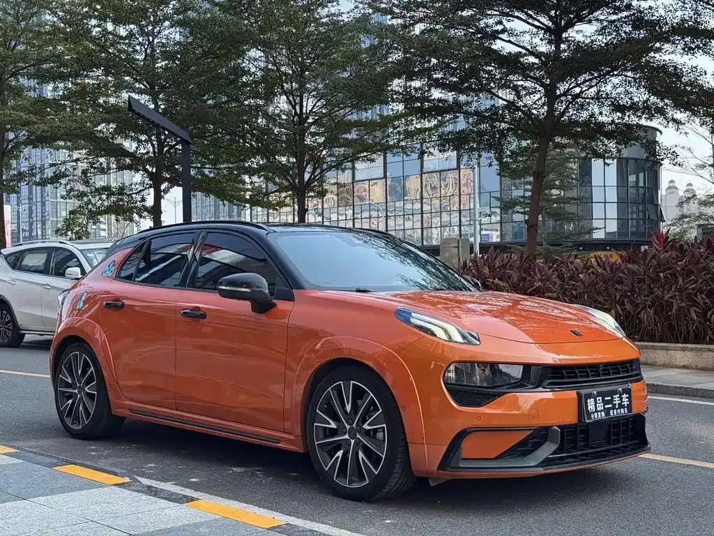 Lynk & Co 02 Hatchback — фото 10