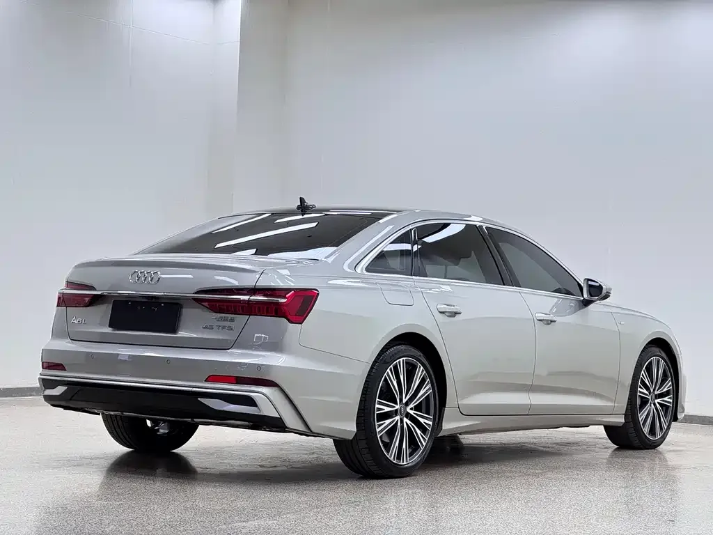 Audi A6L — фото 3