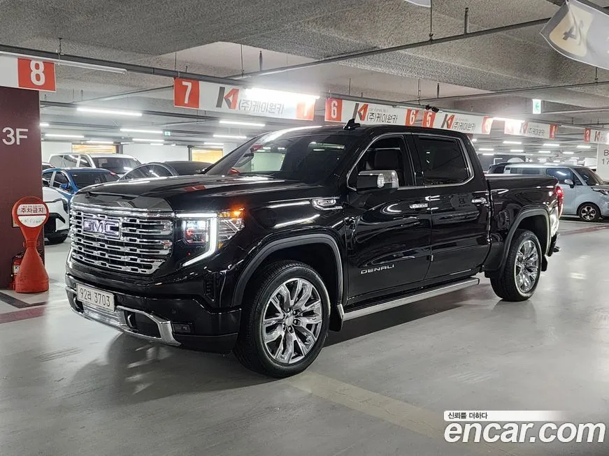 GMC Sierra — фото 1