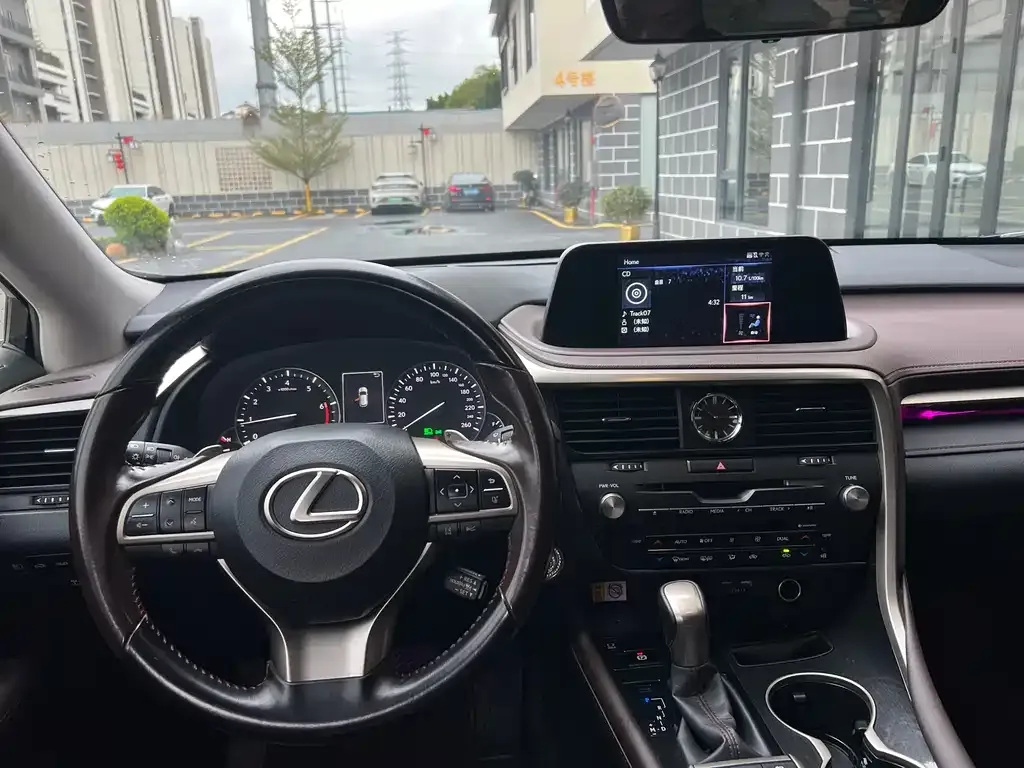 Lexus RX — фото 2