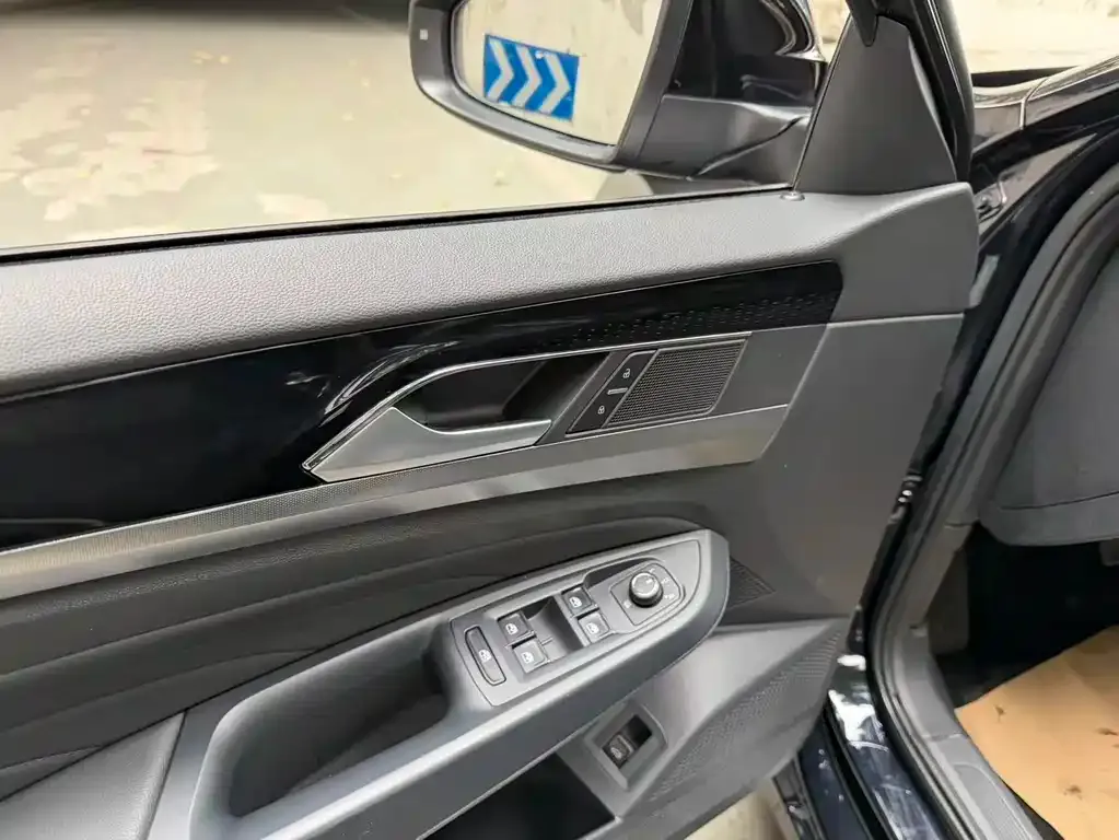 Volkswagen Passat — фото 5