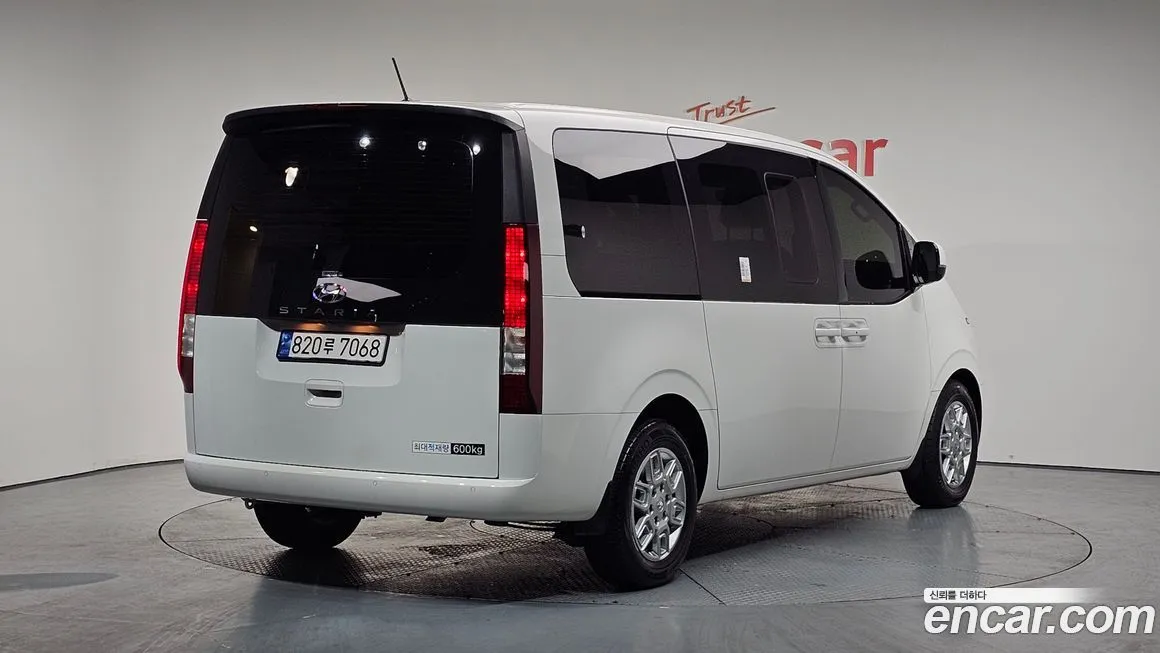 Hyundai Staria — фото 3