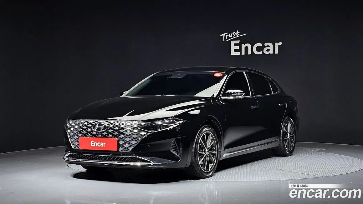 Hyundai Grandeur — фото 1