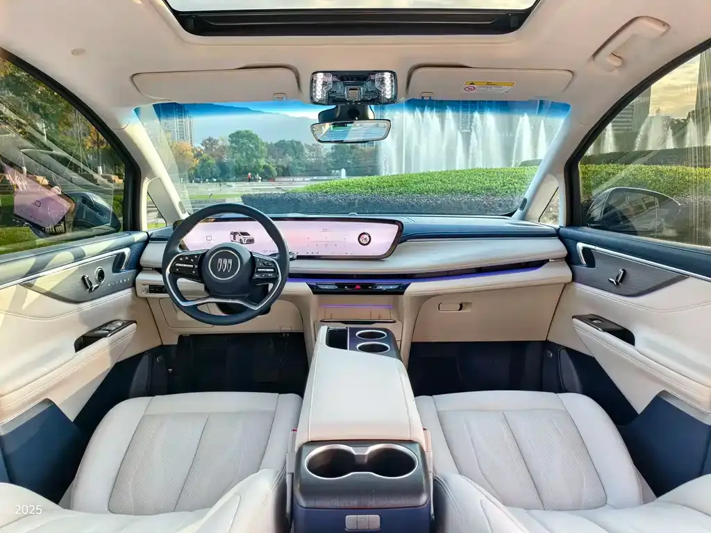 Buick GL8 Hybrid — фото 8
