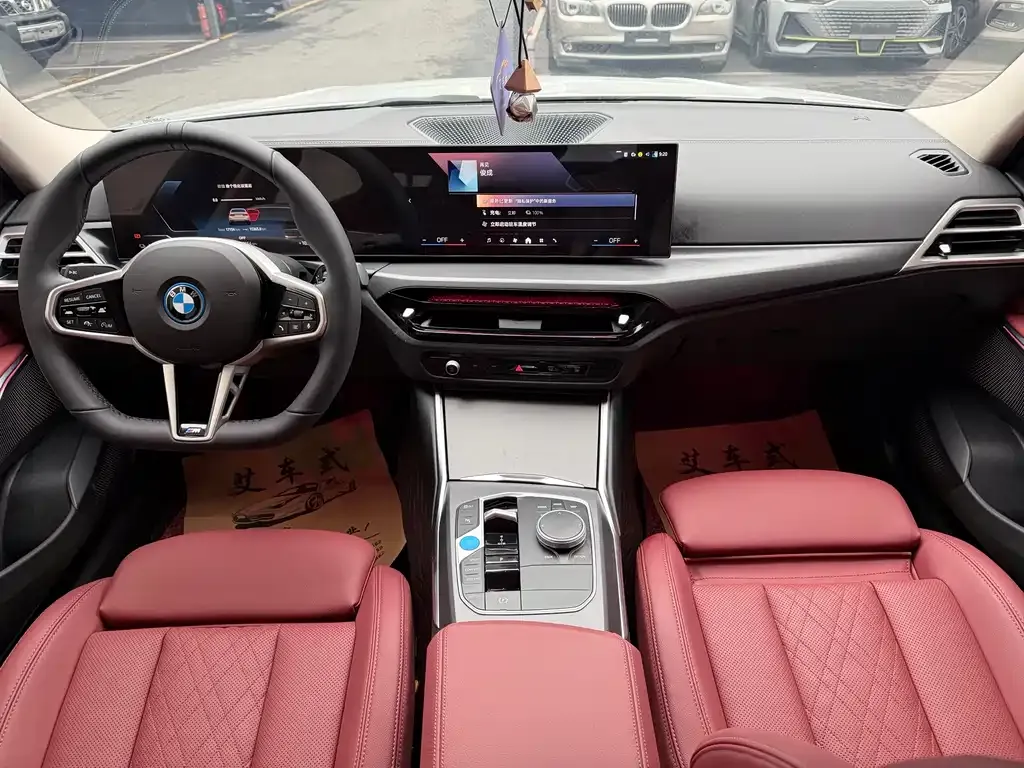 BMW i3 — фото 9
