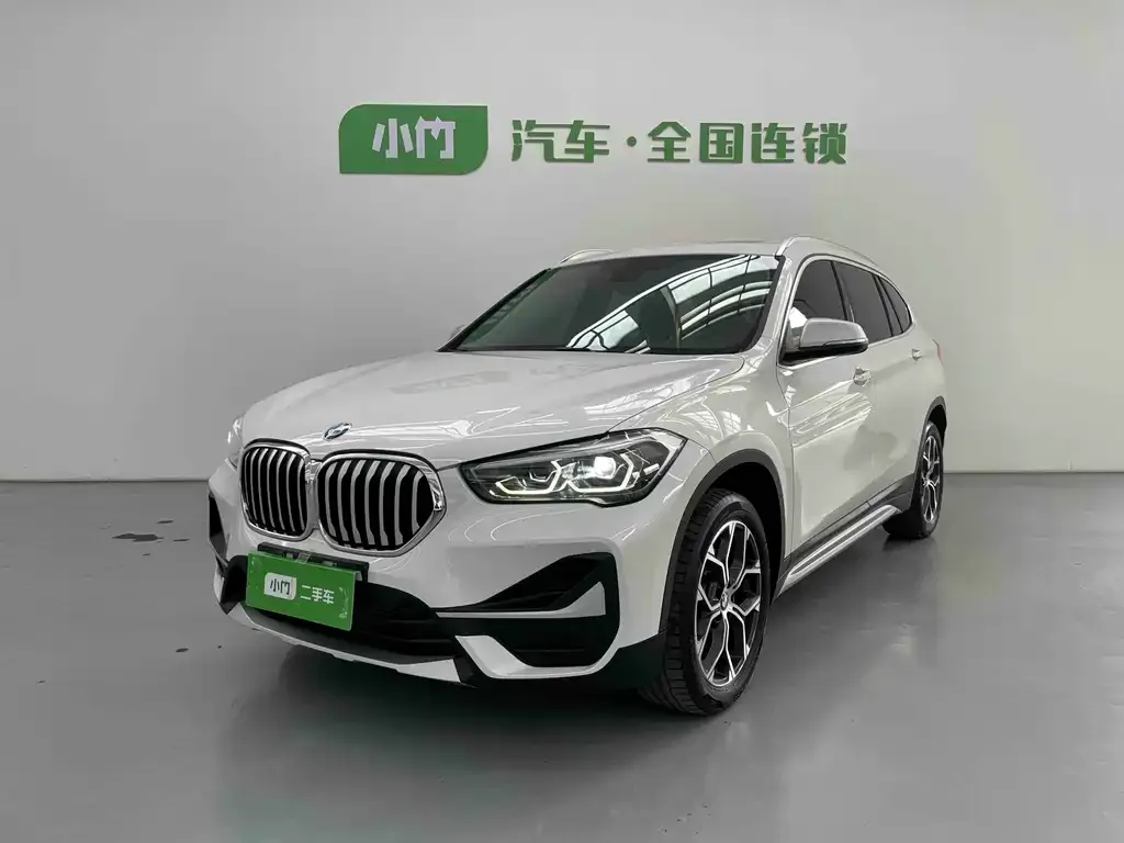 BMW X1 — фото 1