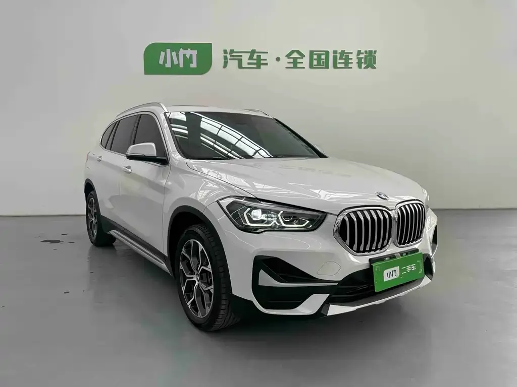 BMW X1 — фото 8