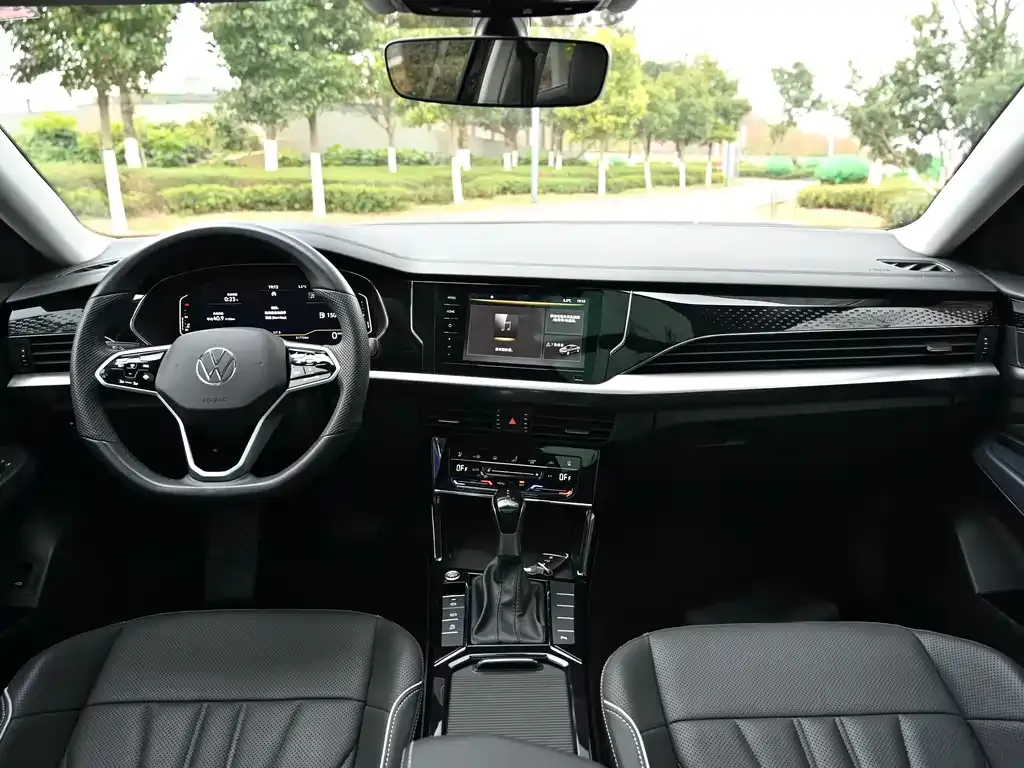 Volkswagen Passat — фото 7
