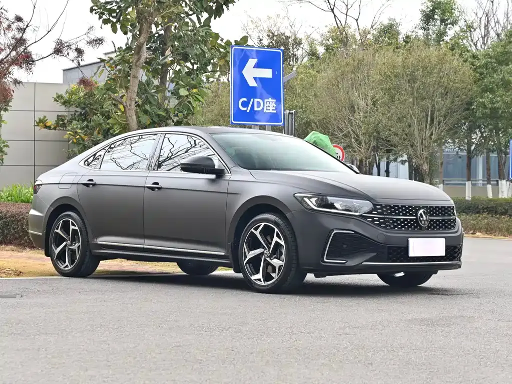 Volkswagen Passat — фото 4