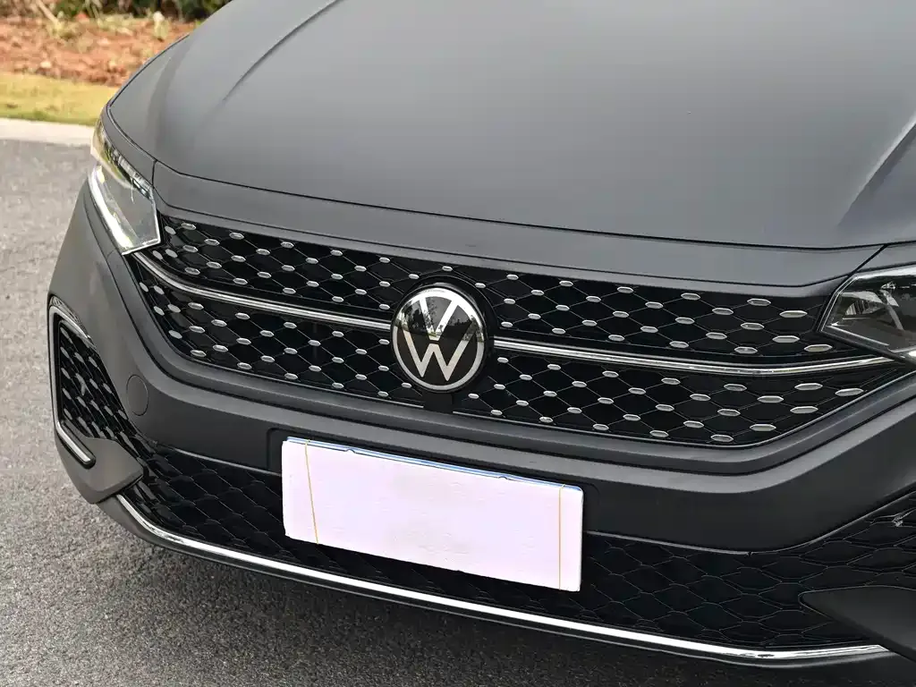 Volkswagen Passat — фото 6