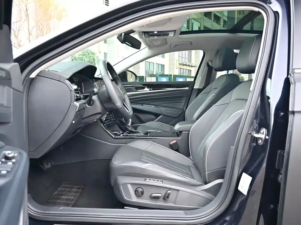 Volkswagen Passat — фото 5