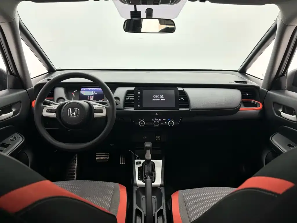 Honda Fit — фото 4