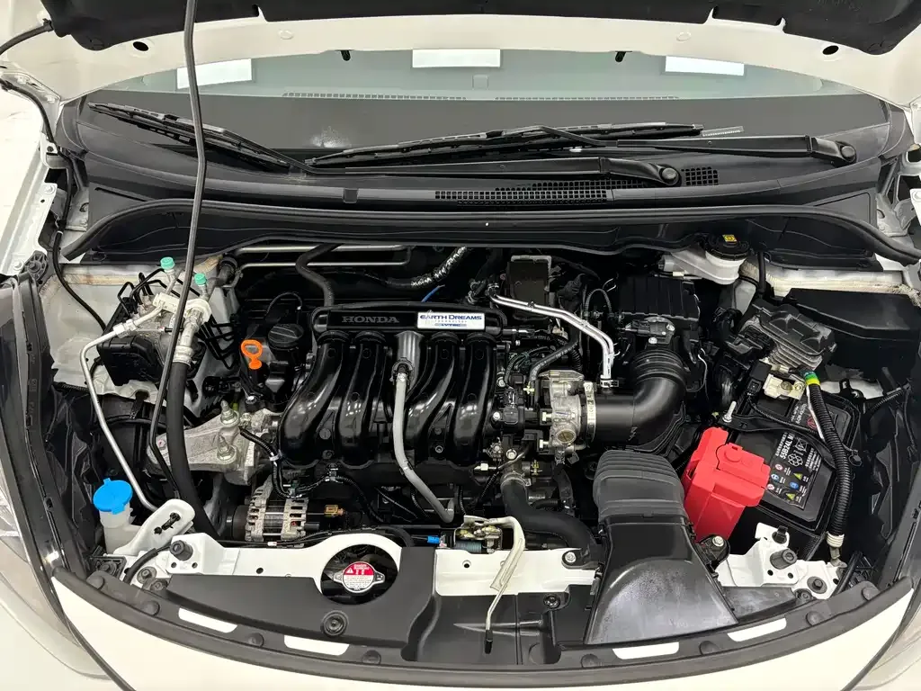 Honda Fit — фото 10
