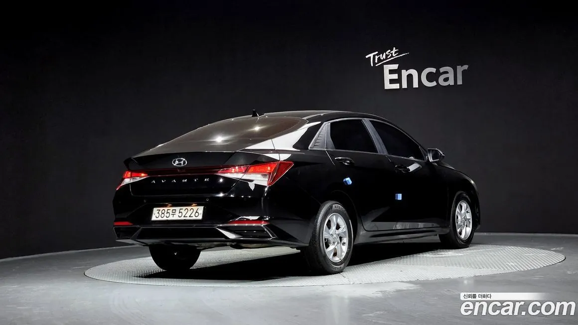 Hyundai AVANTE — фото 2