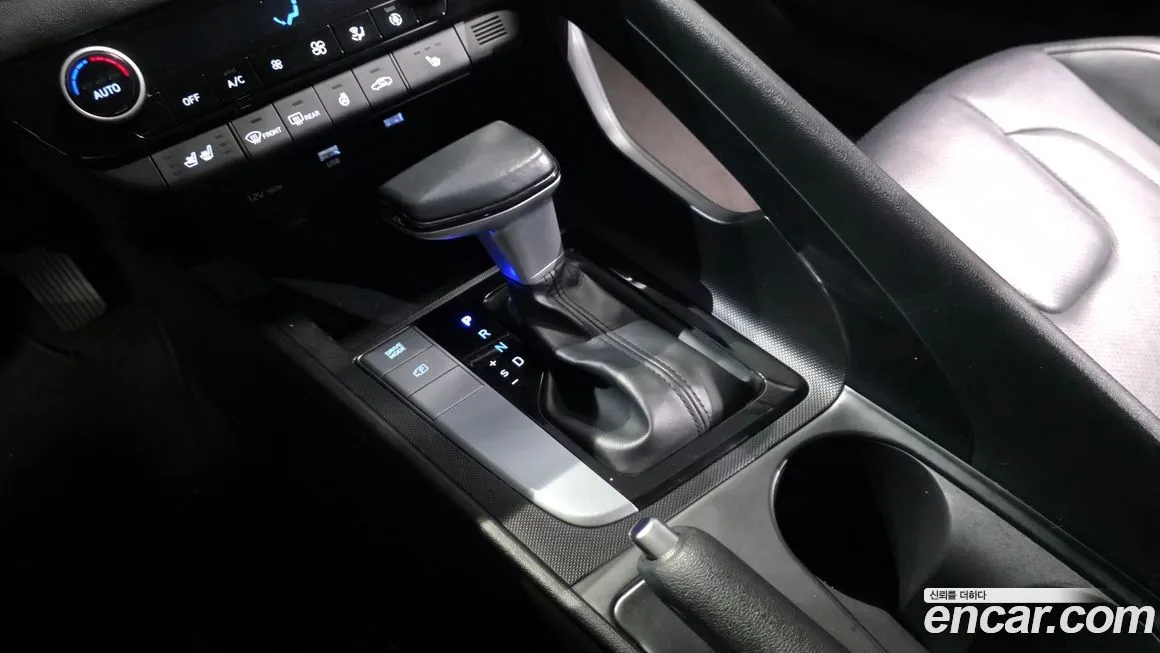 Hyundai AVANTE — фото 9