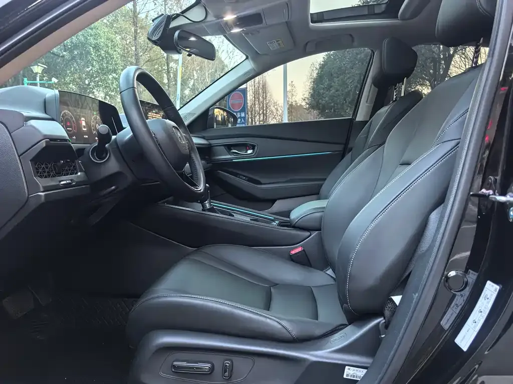 Honda Accord — фото 4