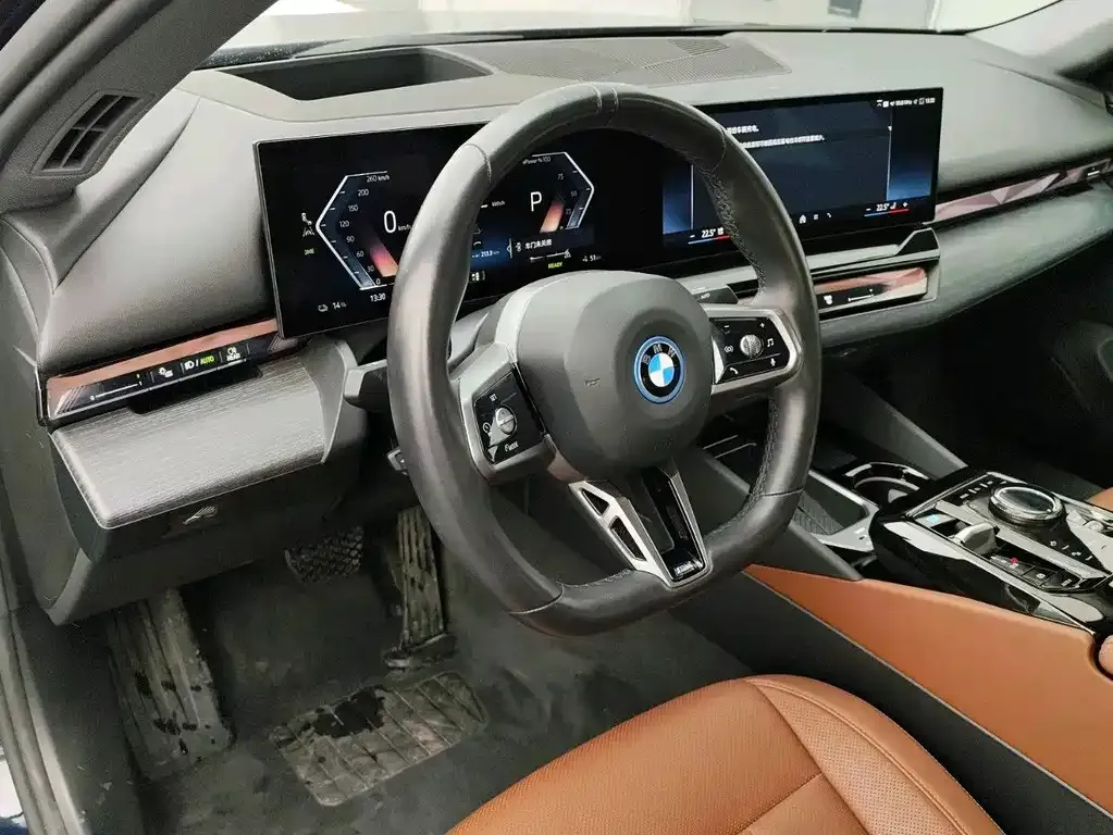 BMW i5 — фото 6