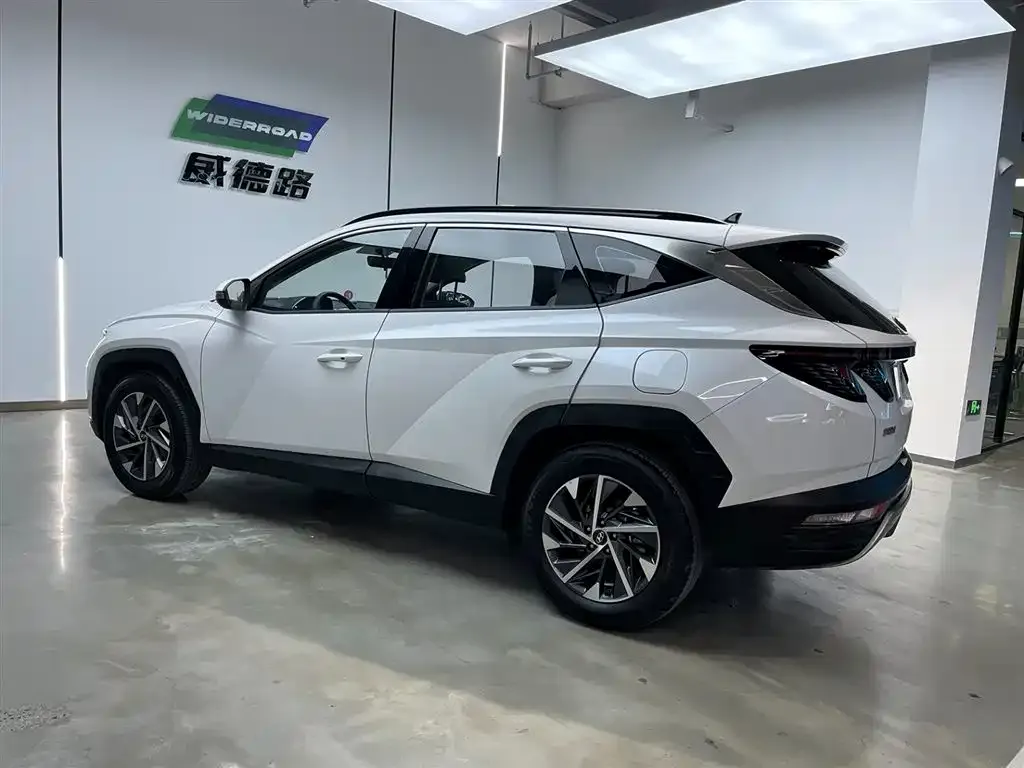 Hyundai Tucson — фото 6