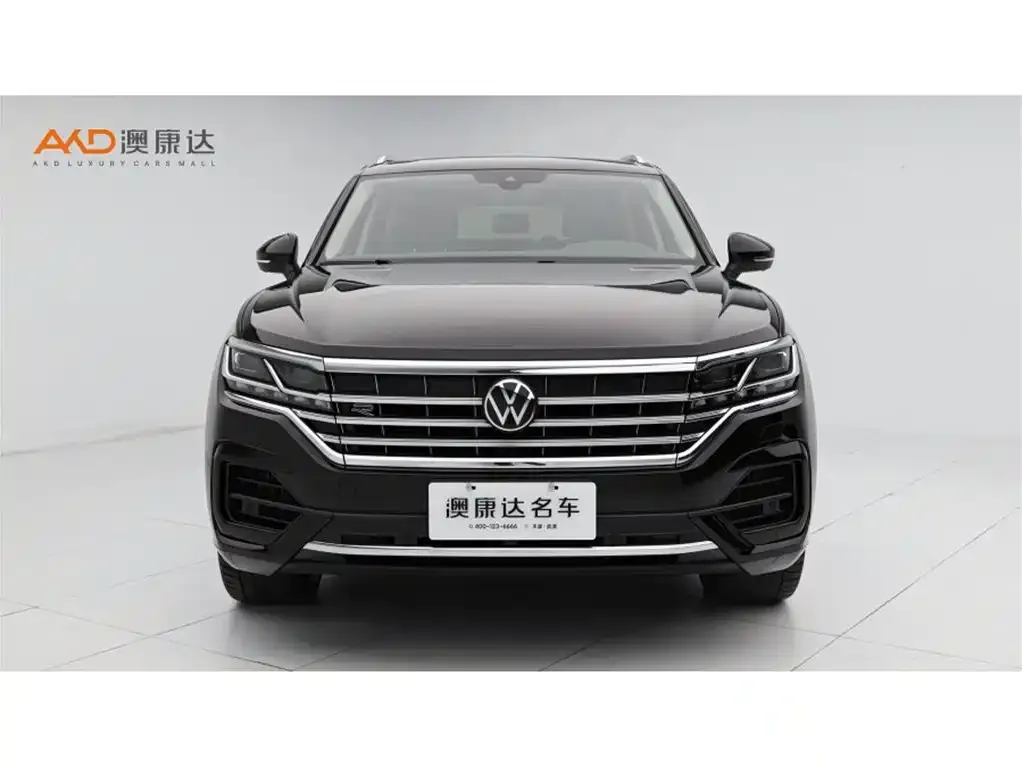 Volkswagen Touareg — фото 8
